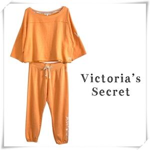 Victoria’s Secret Fleece Sweatsuit Set Orange